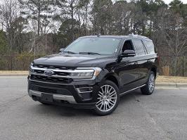 2022 Ford Expedition with Agate Black Metallic Exterior