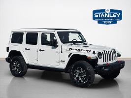 2021 Jeep Wrangler with Bright White Clearcoat Exterior