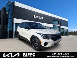 2025 Kia Seltos with Clear White/Black Roof Exterior