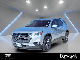 2021 Chevrolet Traverse with Silver Ice Metallic Exterior