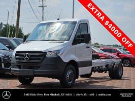 2024 Mercedes-Benz Sprinter Cab Chassis with Arctic White Exterior