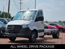 2024 Mercedes-Benz Sprinter Cab Chassis with Arctic White Exterior