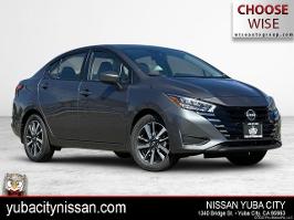 2025 Nissan Versa with Gun Metallic Exterior