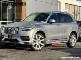 2017 Volvo XC90 with Bright Silver Exterior