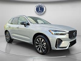 2025 Volvo XC60 with Silver Exterior