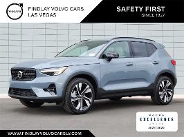2023 Volvo XC40 with Thunder Gray Metallic Exterior