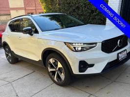 2023 Volvo XC40 with Crystal White Metallic Exterior
