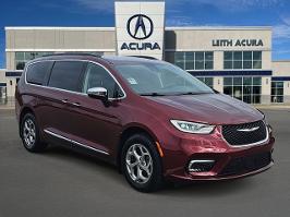 2023 Chrysler Pacifica with Velvet Red Pearlcoat Exterior