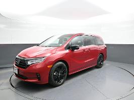2023 Honda Odyssey with Radiant Red Metallic II Exterior