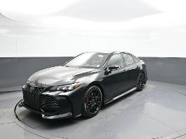 2020 Toyota Avalon with Midnight Black Metallic Exterior