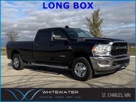 2019 Ram 3500 with Diamond Black Crystal Pearlcoat Exterior