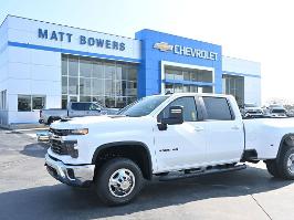 2026 Chevrolet Silverado 3500HD with Summit White Exterior