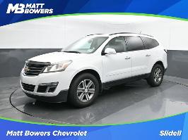 2017 Chevrolet Traverse with Summit White Exterior