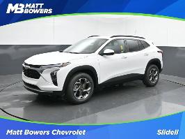 2026 Chevrolet Trax with Summit White Exterior