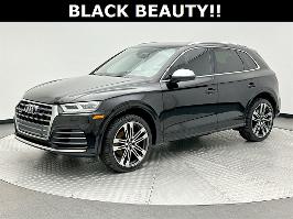 2020 Audi SQ5 with Brilliant Black Exterior
