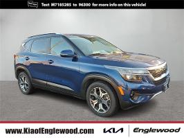 2021 Kia Seltos with Dark Ocean Blue Exterior