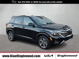 2024 Kia Seltos with Fusion Black Exterior