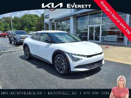 2025 Kia EV6 with Glacial White Pearl Exterior