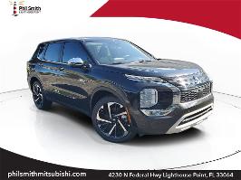 2025 Mitsubishi Outlander Plug-In Hybrid SE